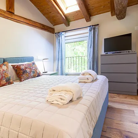 Corte Barattina - Antica Dimora Tra Campagna E Citta Hotel apartamentowy 4*