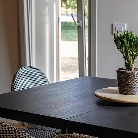 Aparthotel Corte Barattina - Antica Dimora Tra Campagna E Citta 4*