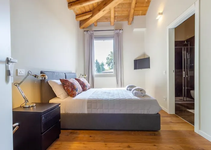 Corte Barattina - Antica Dimora Tra Campagna E Citta 아파트호텔 4*