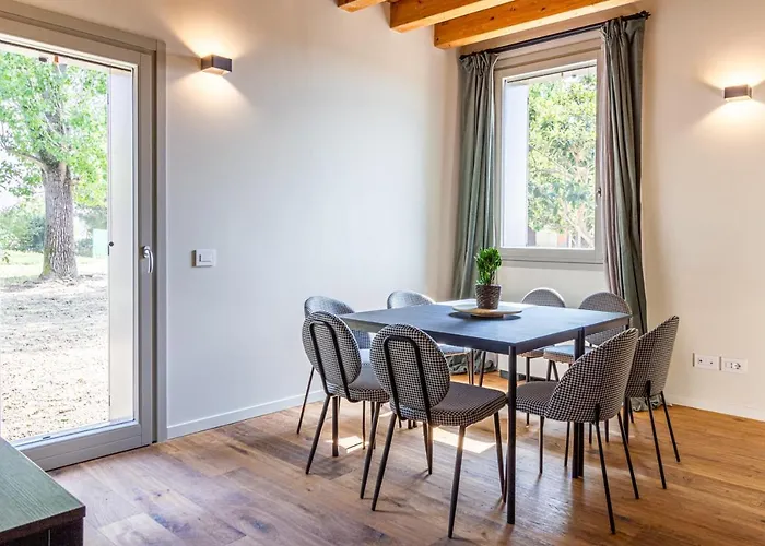 Corte Barattina - Antica Dimora Tra Campagna E Citta 4*